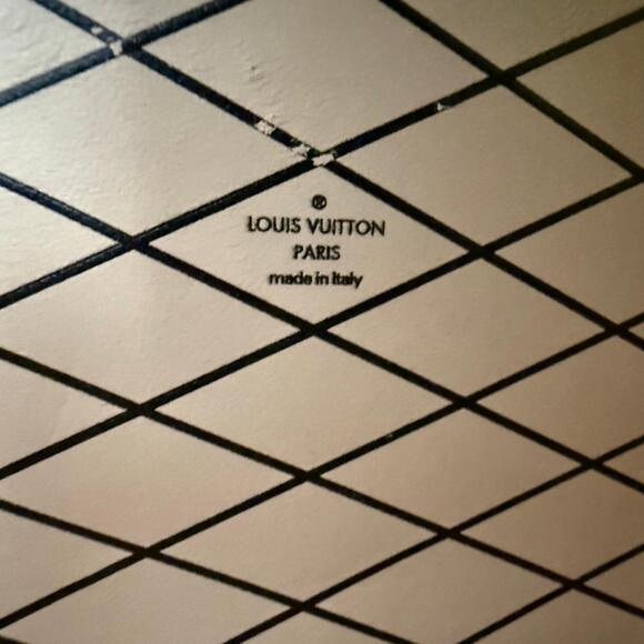 💎✨Authentic LOUIS VUITTON Metallic Epi Petite Malle Gold - Picture 4 of 6